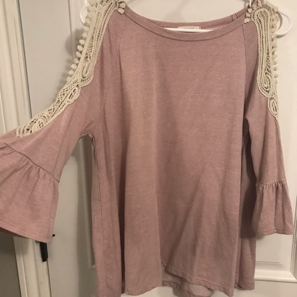 Cold Shoulder sweatshirt with lace detail - Picture 2 of 4